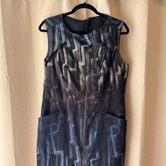 Avant-garde artistic print dress size 10 POCKETS- no tags, perfect condition - Picture 1 of 1